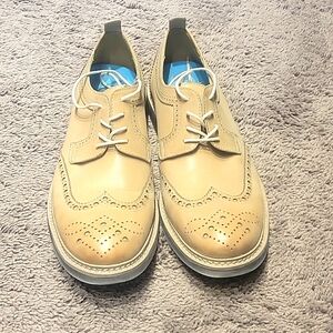 Kenneth Cole reaction size 8 men's dress shoes